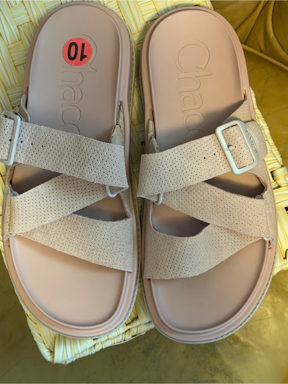 BRAND NEW ~ Women’s Blush Pink Platform Slide Sandals ~ comfy and cute 💞